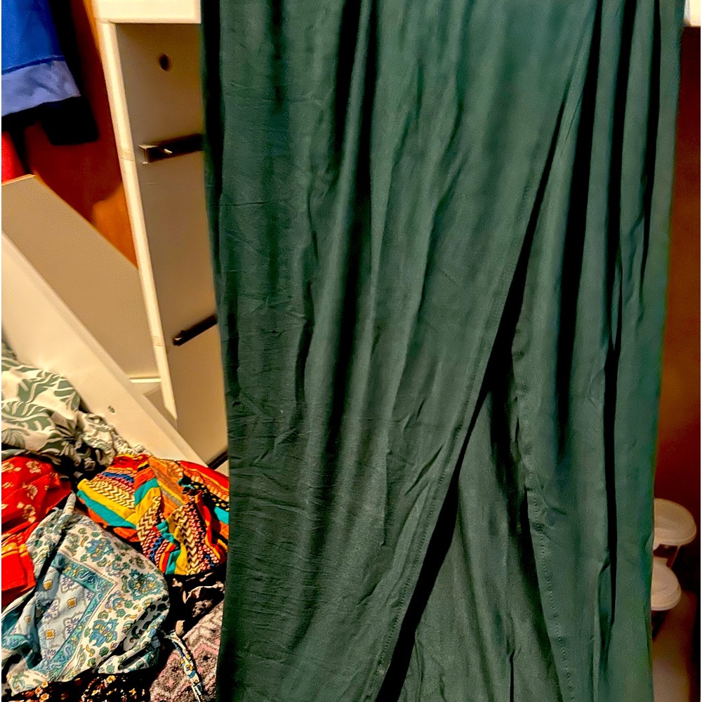 Large SHEIN leg split skirt
